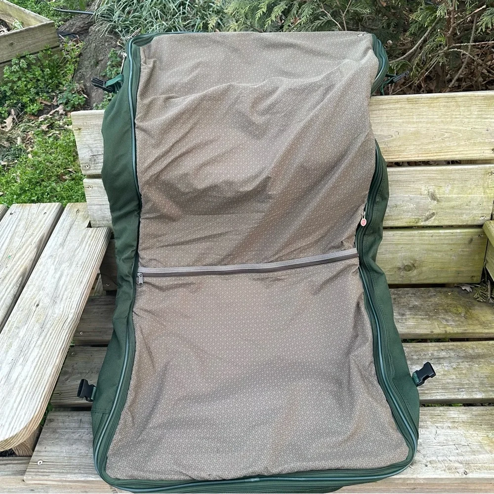 Vintage Atlantic Carry On Garment‎ Bag Suitcase Large Expandable Green
